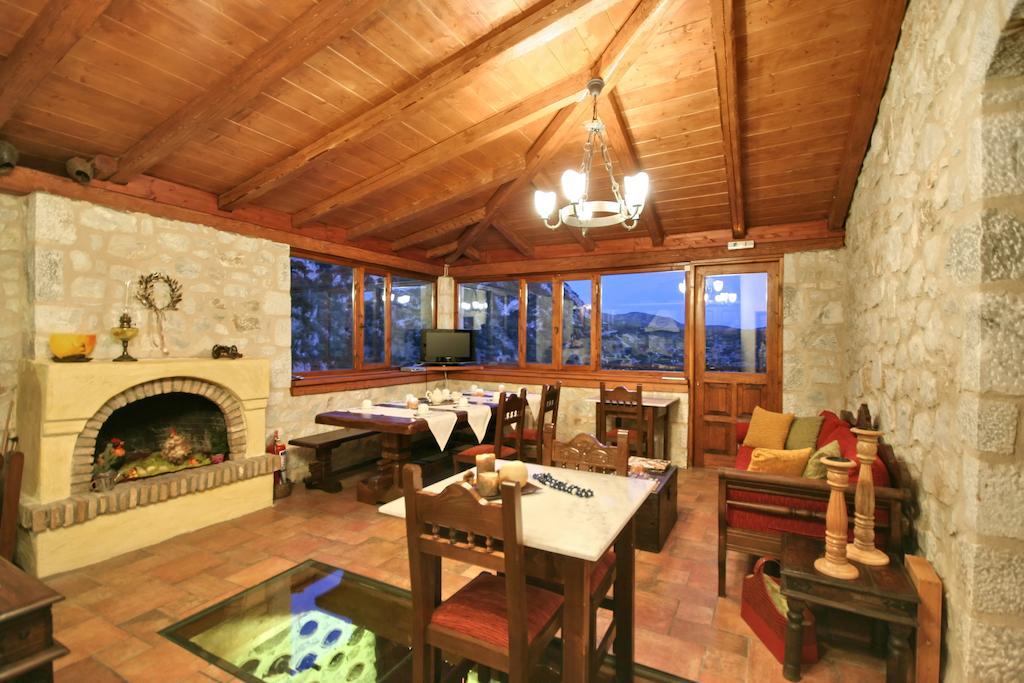 Archontiko Kolokotroni Hotel Stemnitsa Ruang foto