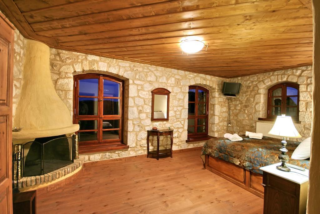 Archontiko Kolokotroni Hotel Stemnitsa Ruang foto