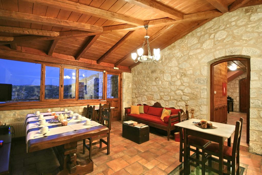 Archontiko Kolokotroni Hotel Stemnitsa Bagian luar foto