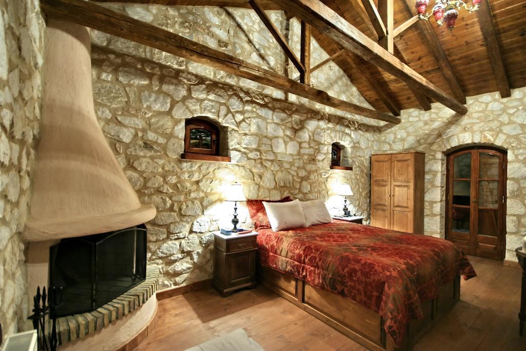 Archontiko Kolokotroni Hotel Stemnitsa Ruang foto
